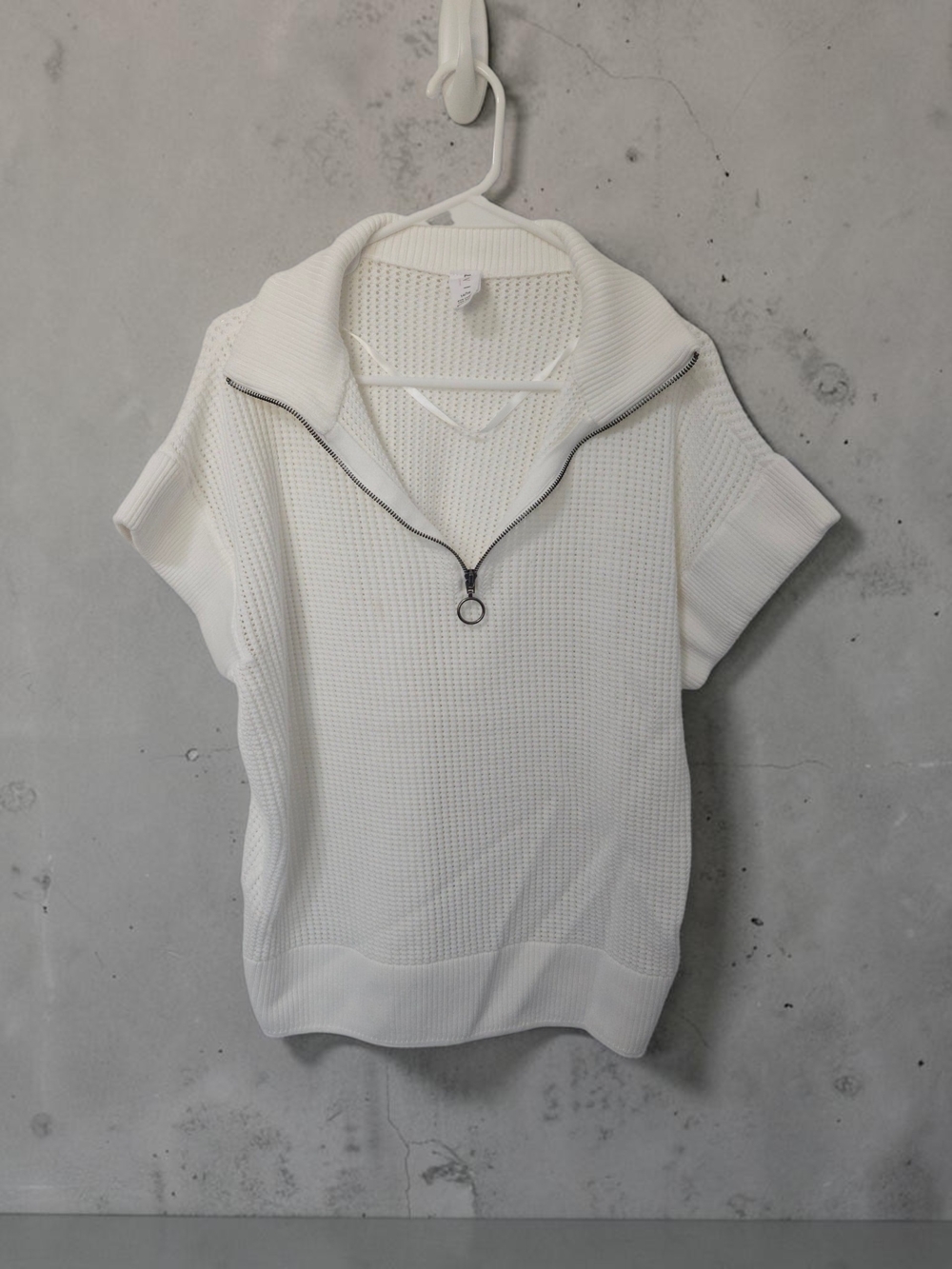 Livi Active White Short Sleeve Zip Collar Knit Top